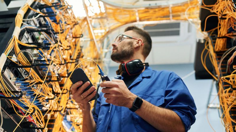 T&eacute;cnico em Telecomunica&ccedil;&otilde;es
